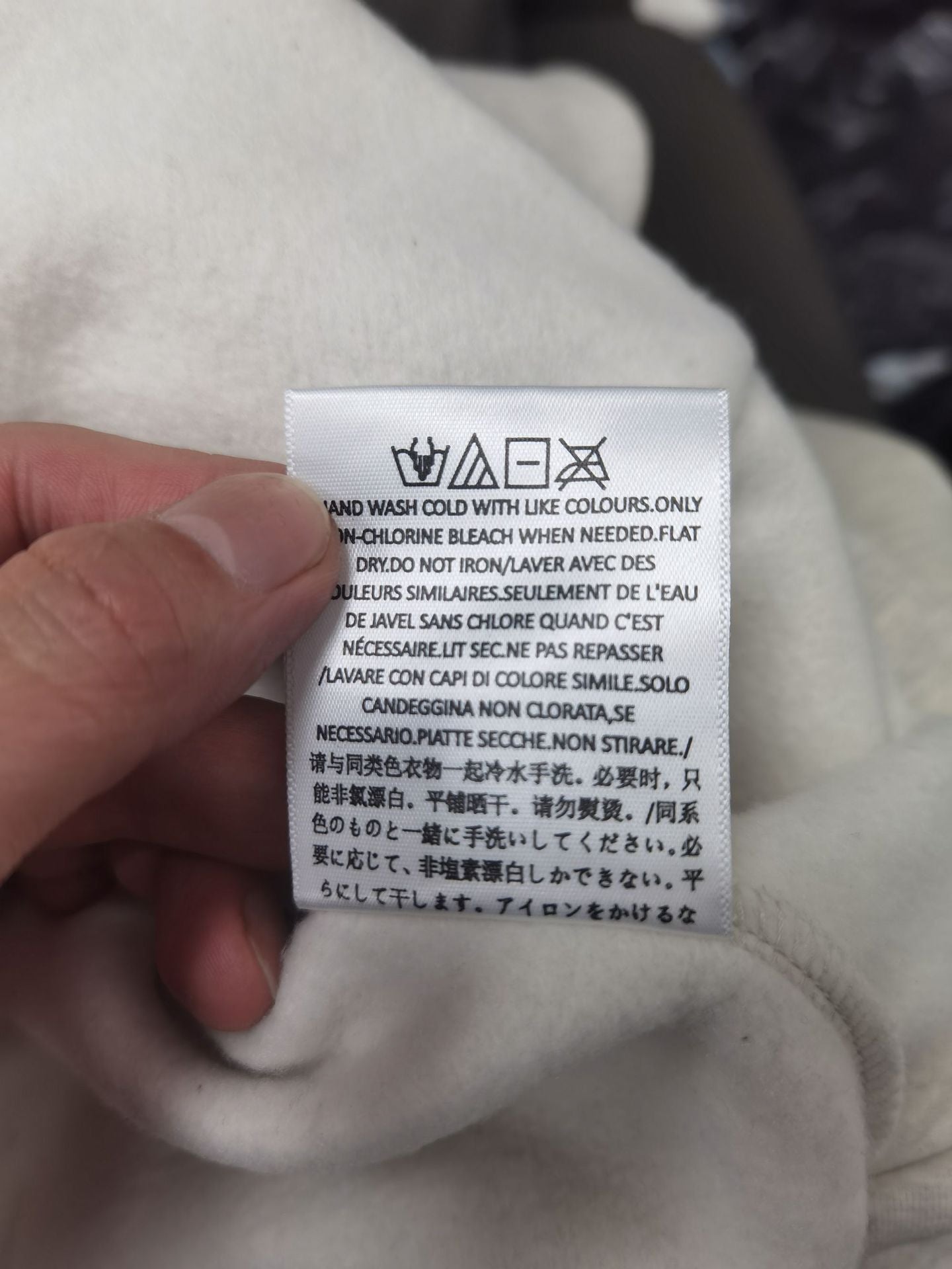 c98f4263-d553-43b6-8e7a-ff54ba0cd9ff
